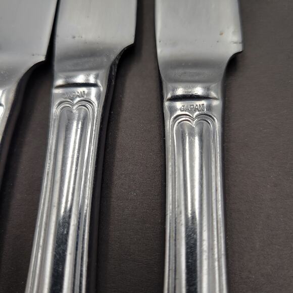 TOWLE Stainless Dinner Knife London Shell Flatware JAPAN Set 4 Pcs Vtg - Picture 5 of 5
